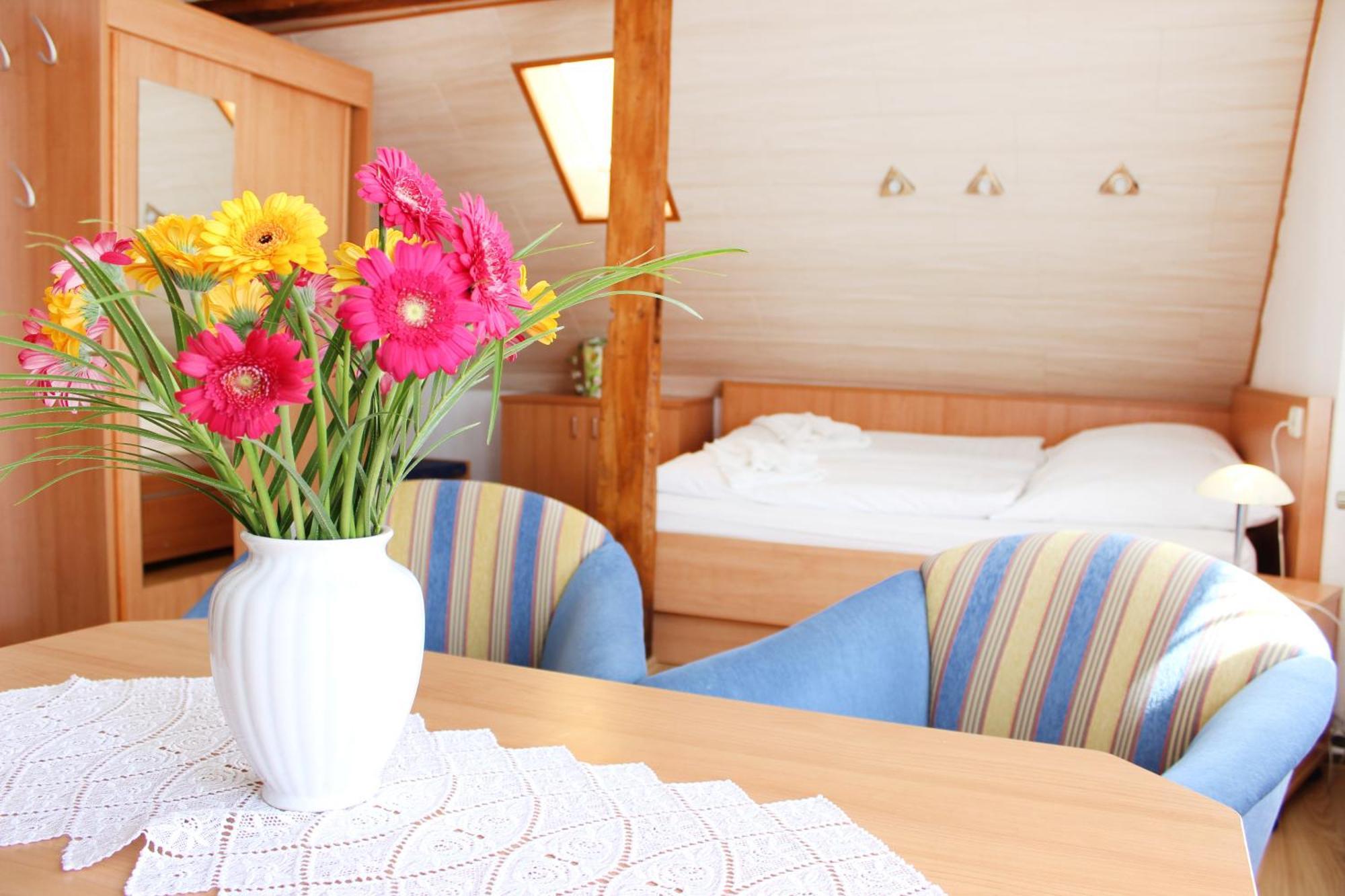 Hotel Pension Kirschstein 볼가스트 외부 사진