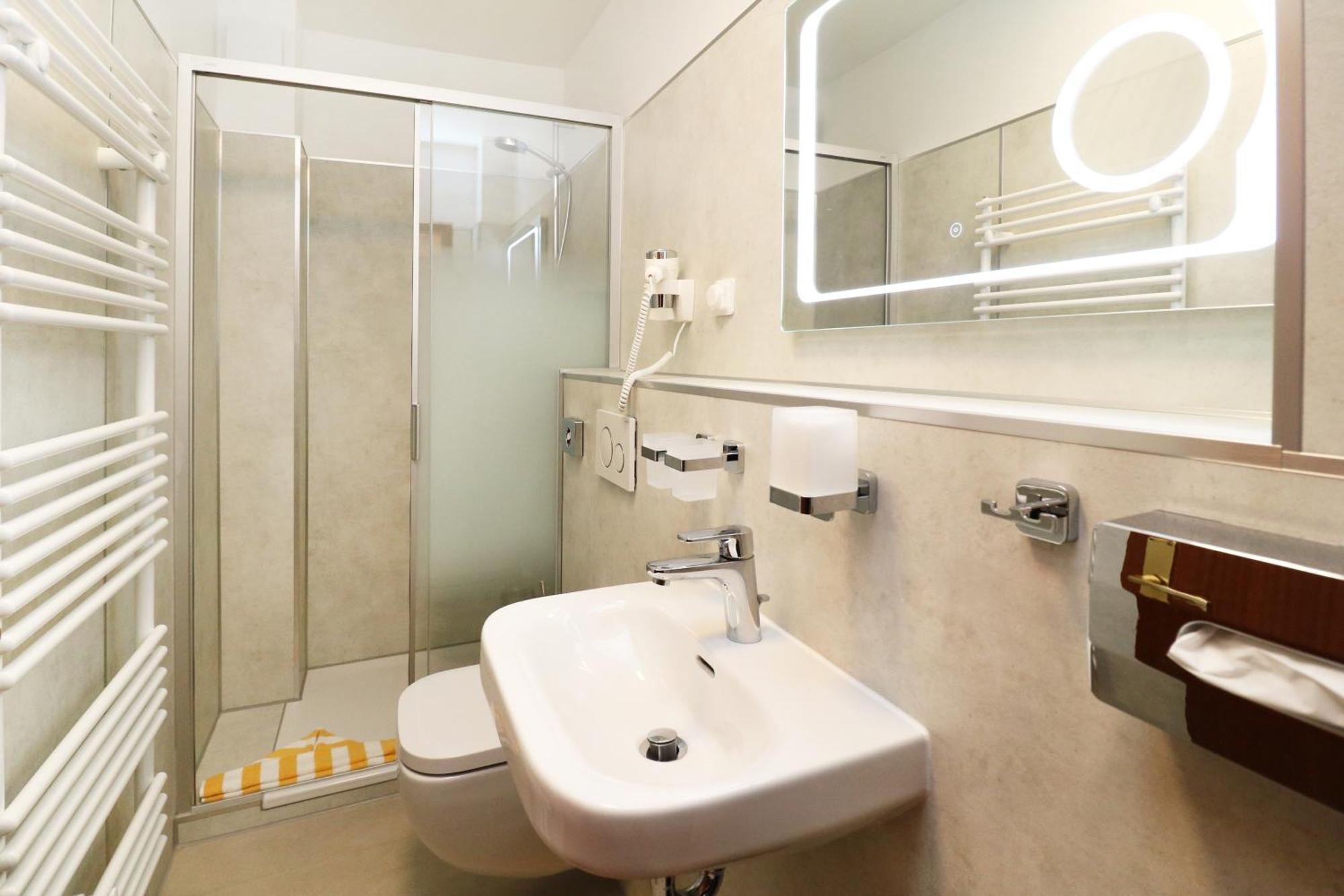 Hotel Pension Kirschstein 볼가스트 외부 사진