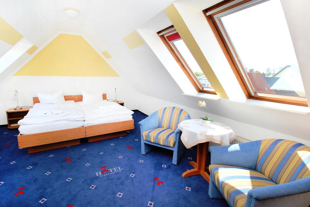 Hotel Pension Kirschstein 볼가스트 외부 사진