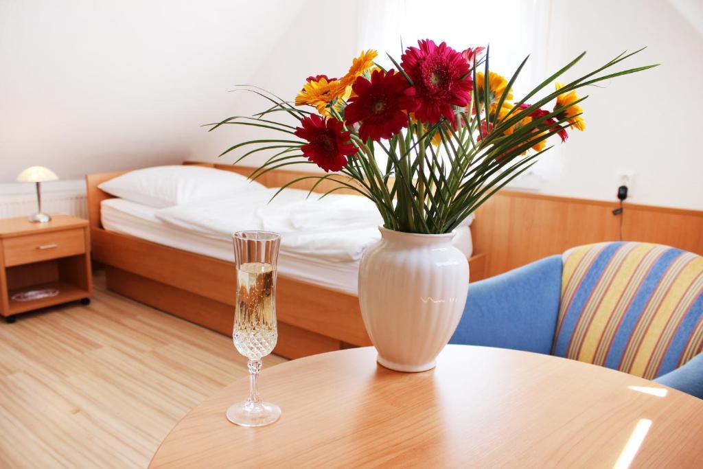 Hotel Pension Kirschstein 볼가스트 객실 사진